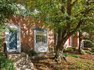 2805 Lafora Ct, Vienna, VA 22180