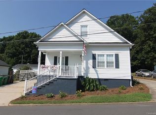 375 Woodlawn Ave, Cramerton, NC 28032