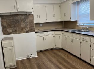 5323 Collomore Rd, Toledo, OH 43615