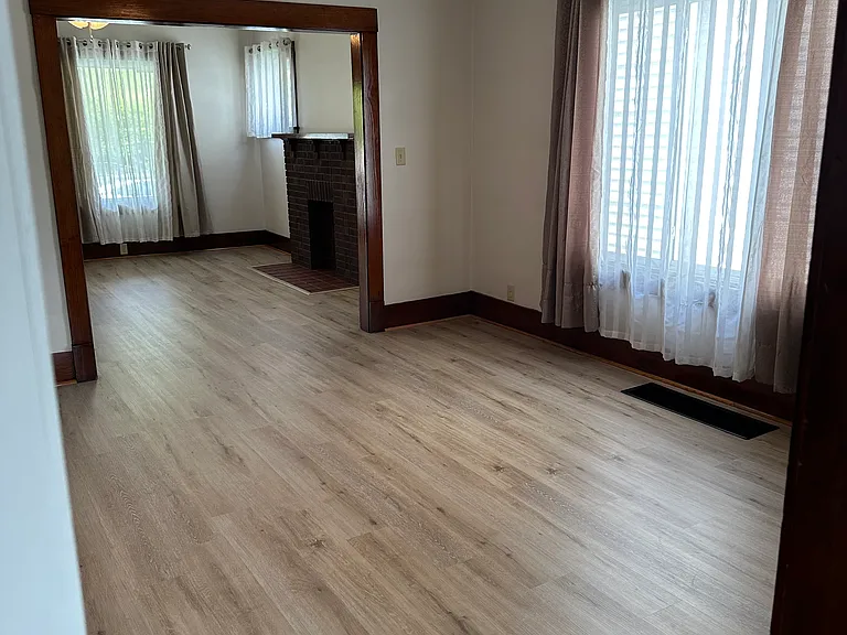 1724 Chester Ave #1724 — Photo 9