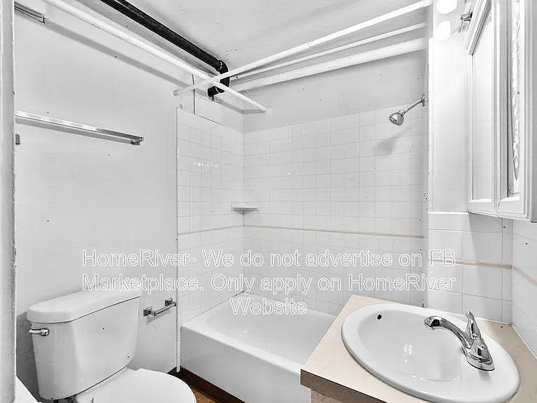 1001 S Monroe St #8 — Photo 11