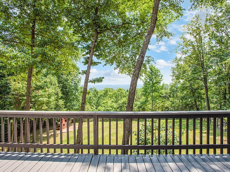 1619 Summit Dr — Photo 12