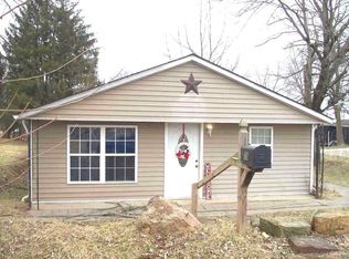 79 11th St SE, Linton, IN 47441