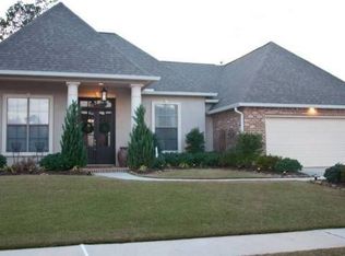 428 Shady View Ln, Covington, LA 70433