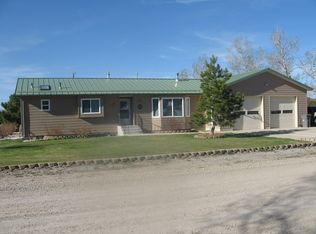 121 Dupuyer Ave, Valier, MT 59486