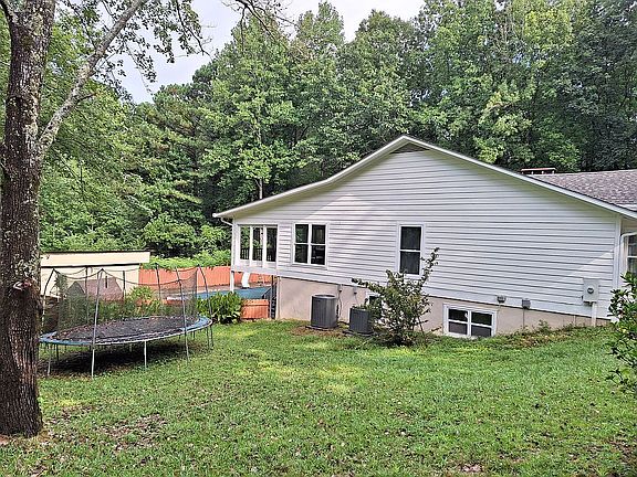 4th image of 5309 Chapel Hill Rd