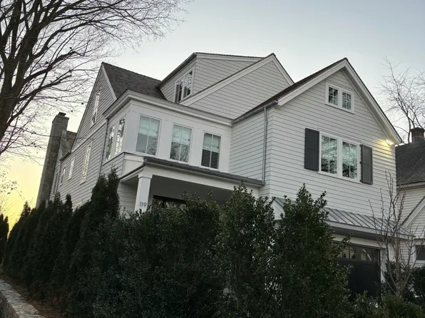 119 Havemeyer Pl, Greenwich, CT 06830