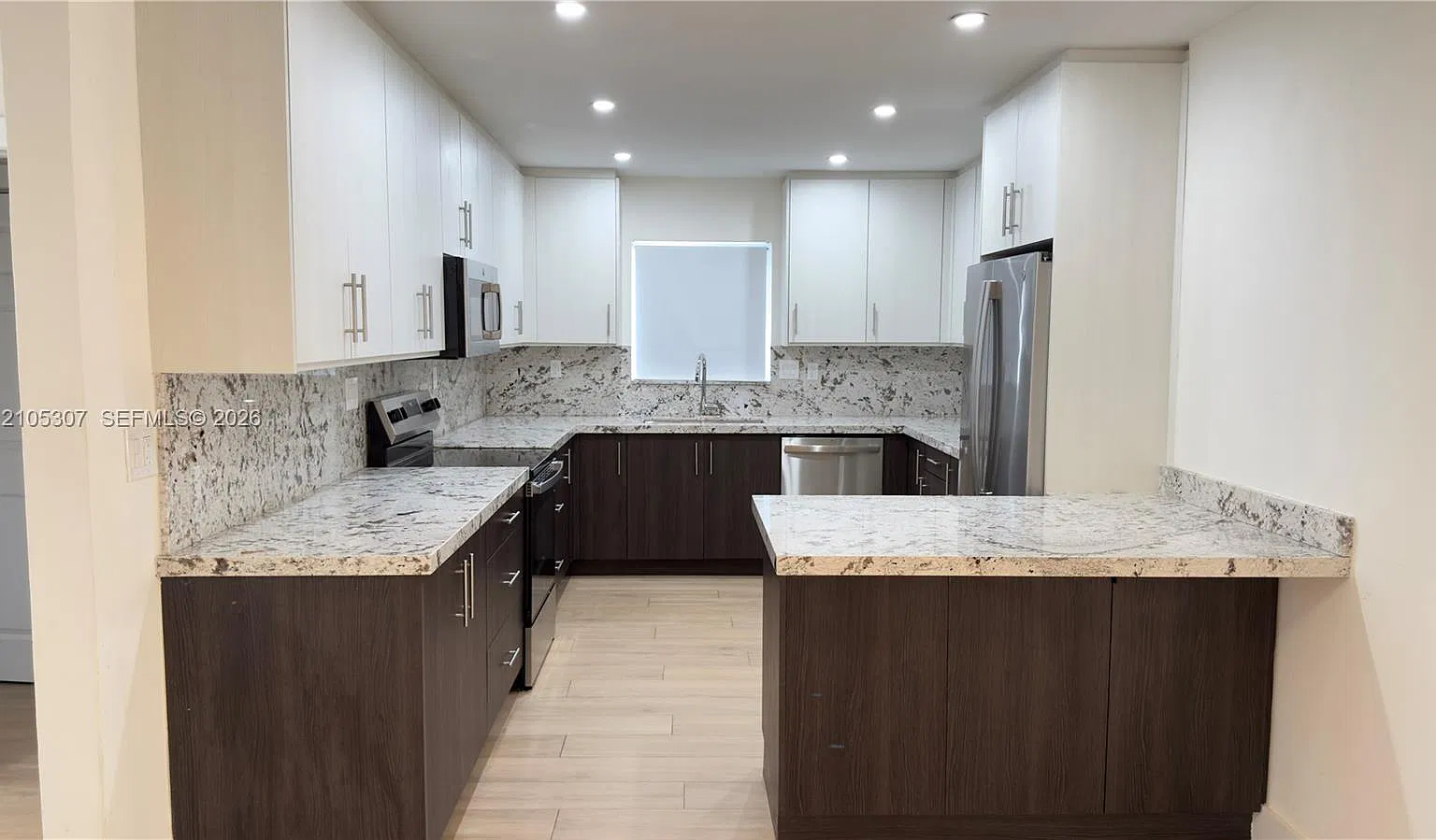 4120 SW 69th Ave — Photo 3