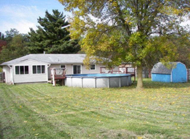 2nd image of 270 Stewart Rd N