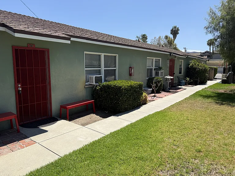1869 Patricia Ave #2 — Photo 17