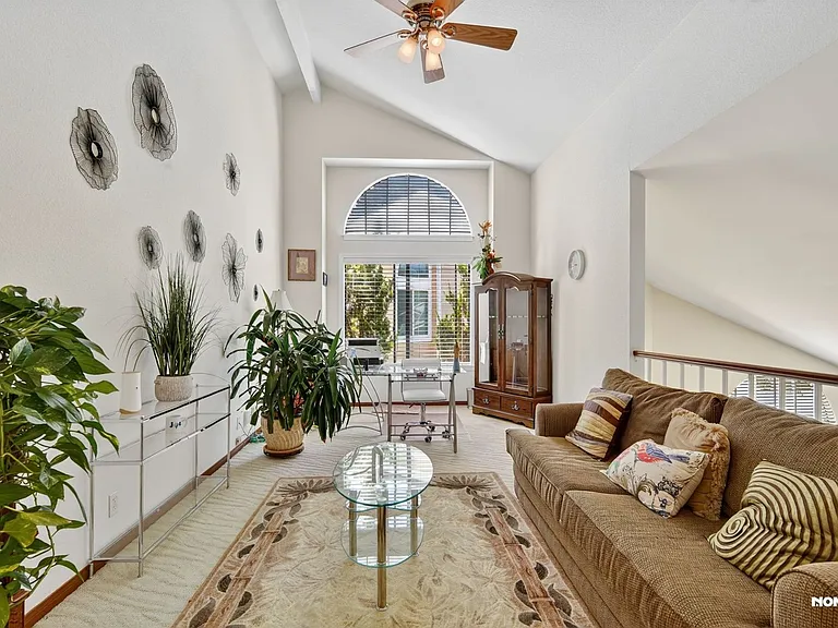 10317 Oak Ranch Ln — Photo 20