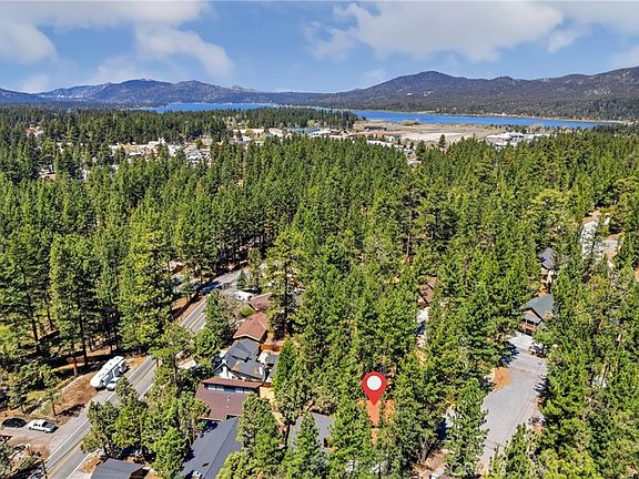 5th image of 426 Crystal Ct
