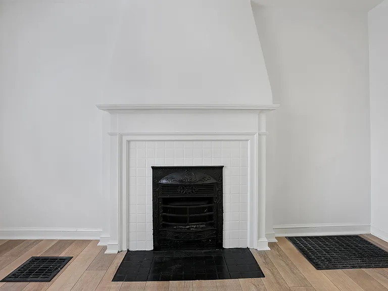 648 S Hague Ave — Photo 9