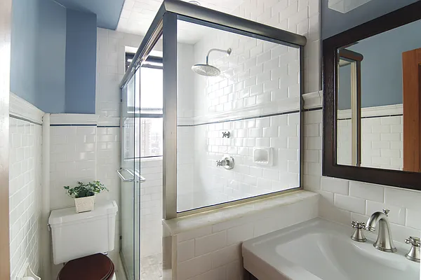 Sold by Douglas Elliman | media 17