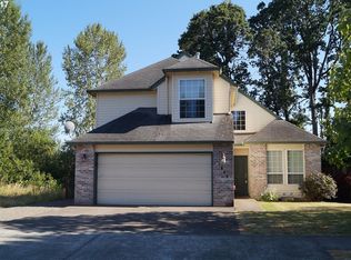 7486 SE Shamrock Ln, Hillsboro, OR 97123