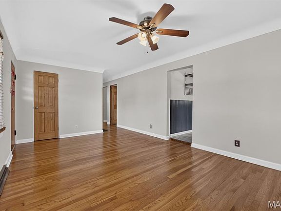 4th image of 7034 Mitchell Ave