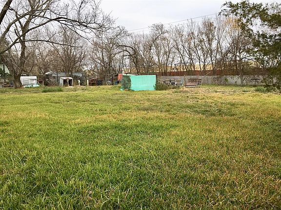4th image of 917 Santa Anna Ln