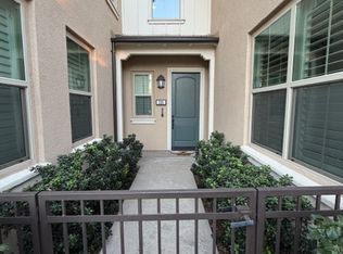226 Rose Arch, Irvine, CA 92620