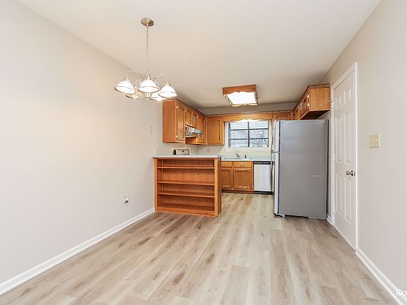 5th image of 5032 Brookside Dr