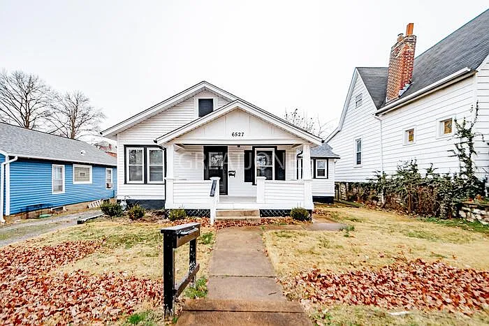 6527 Odell St photo 1