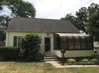 72 Birchcrest Dr, Southington, CT 06489