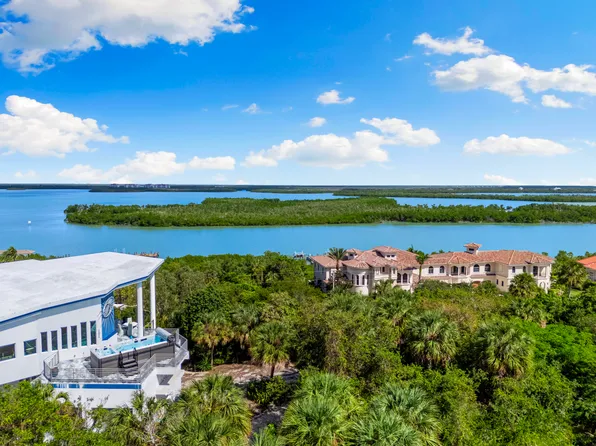 1130 Caxambas Dr, Marco Island, FL 34145