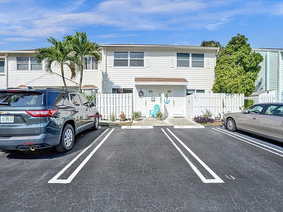 4th image of 2785 NE 15 Street