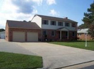 16 Trottwood Dr, Poquoson, VA 23662