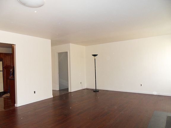 Living / Dining Combo