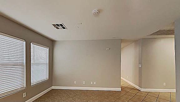3rd image of 8232 Cline Mountain St