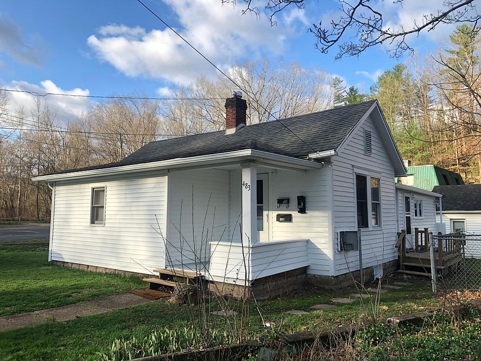 Duplex (main house): _A_ front of house and _B_ back of house