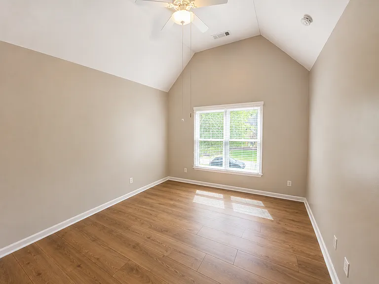 2951 Nestle Creek Dr — Photo 18