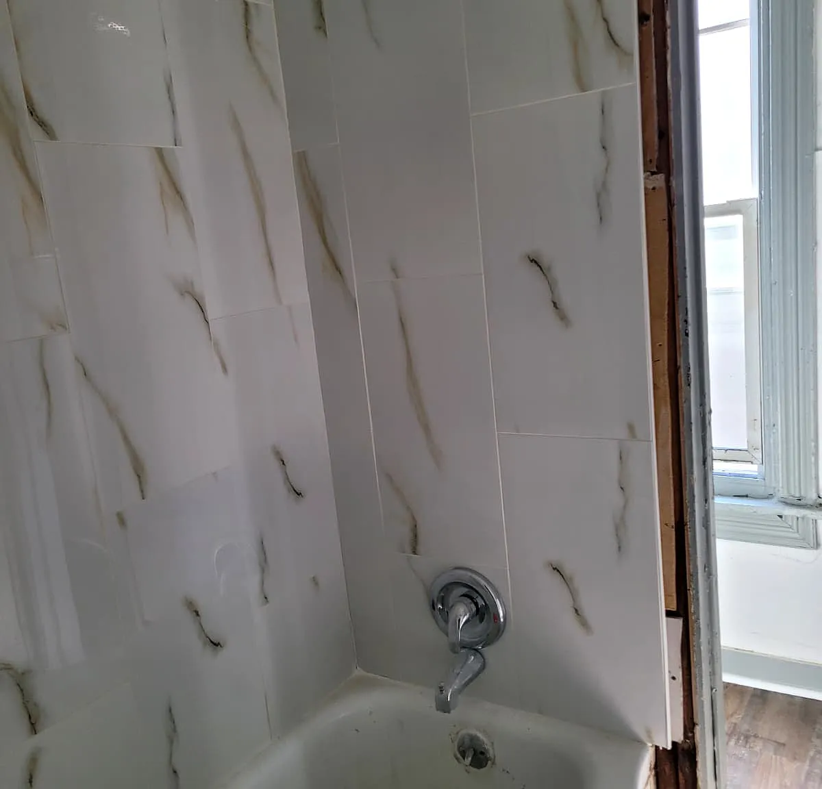123 N Front St — Photo 2