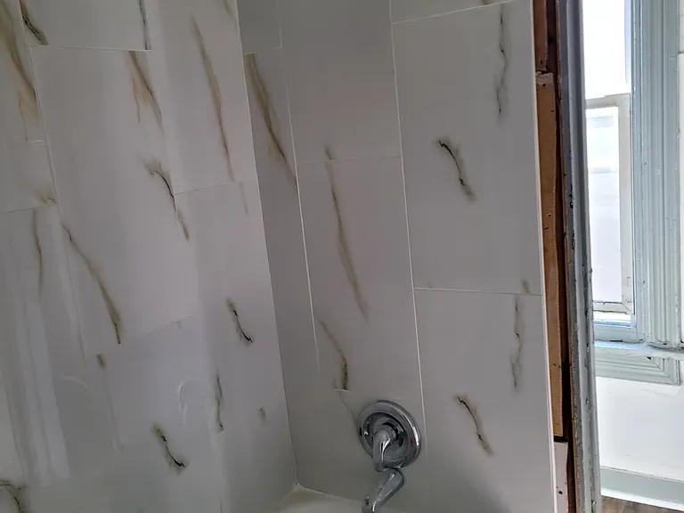 123 N Front St #2 — Photo 2