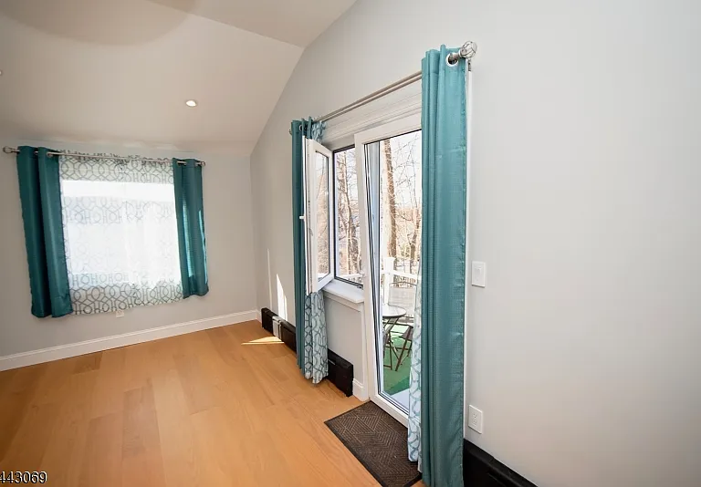 6 Lakeview Ter — Photo 18