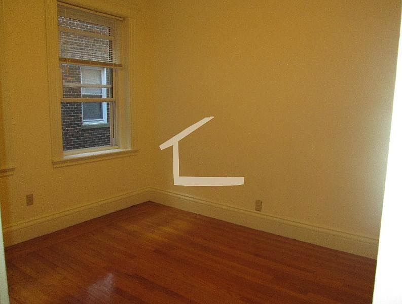 2nd image of 2031 Commonwealth Ave #A2