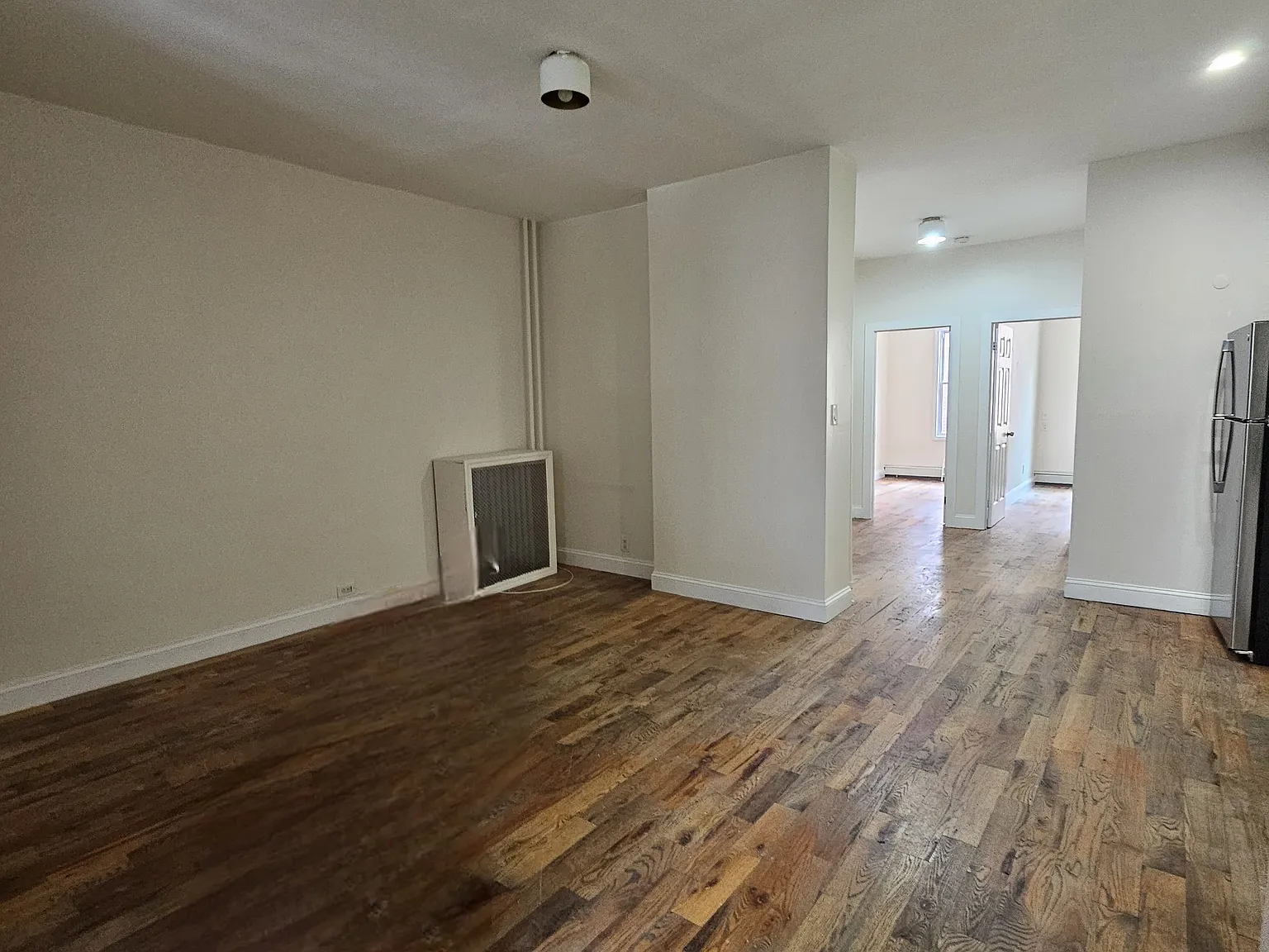4461 Park Ave — Photo 4