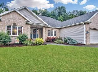 21 Makara Dr, Drums, PA 18222