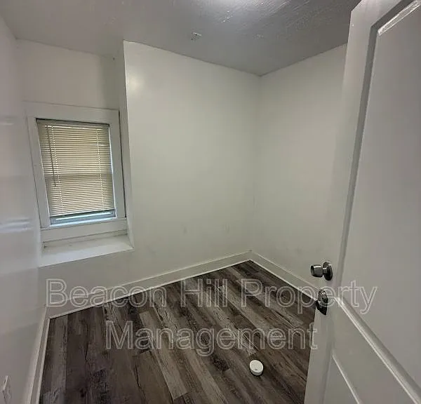 9904 North Blvd — Photo 6