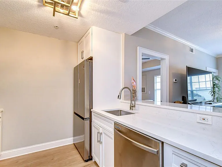 800 S Dakota Ave #121 — Photo 7