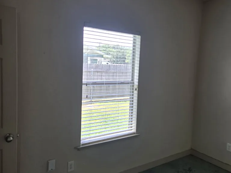 785 E Independence St #4 — Photo 6