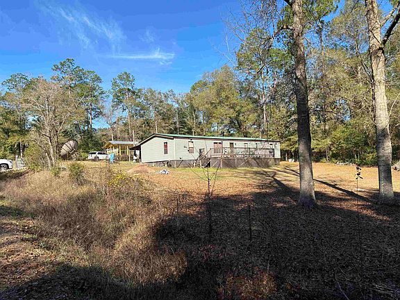 5th image of 18070 Landes Ct