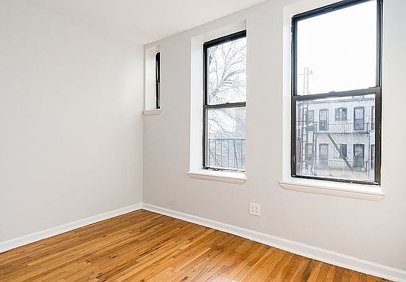 4th image of 309 Jefferson St APT 2R
