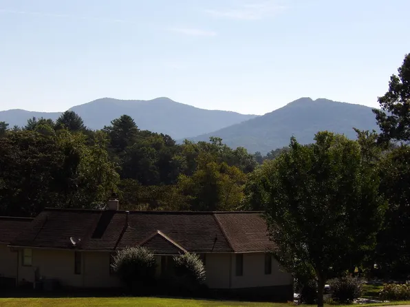 3 Cedar View Dr, Hiawassee, GA 30546