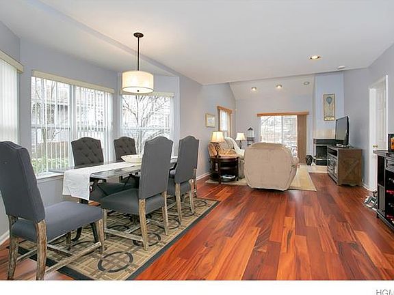 4th image of 80 Mystic Dr
