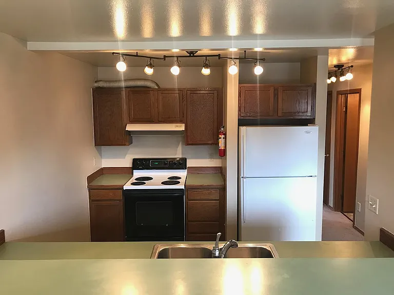 1820 Congress Cir #1 — Photo 4