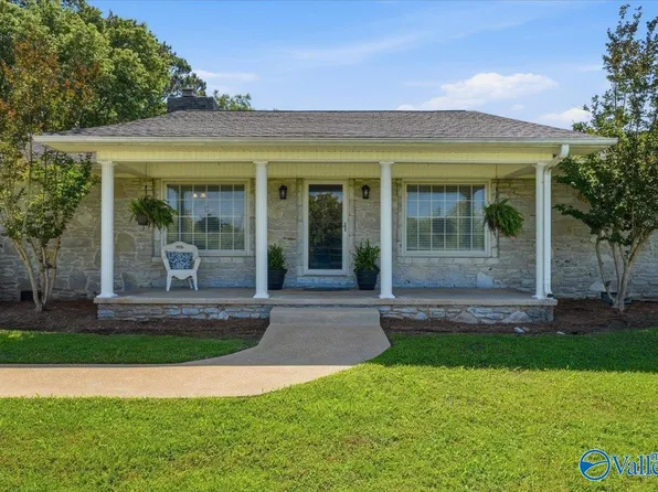 7485 Moores Mill Rd, Huntsville, AL 35811