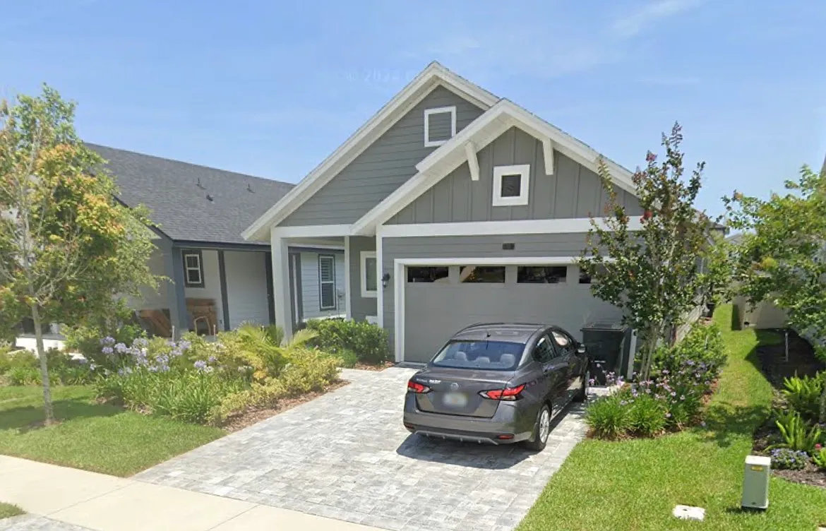 3 bed, 1950 sqft, $3,400 — Photo 1