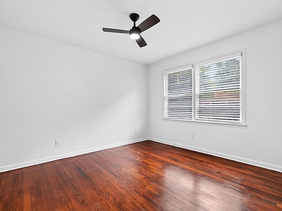 4th image of 830 Moreland Ave #10