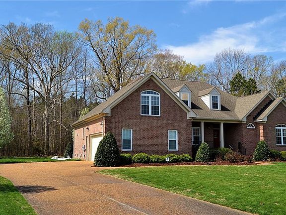 4th image of 2533 Wilhelm Dr